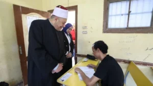 امتحان الفيزياء لطلاب الثانوية الأزهرية اليوم