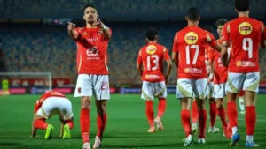 الأهلي يناقش تخفيض الرواتب واحتراف بعض النجوم