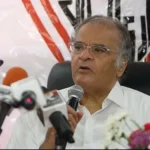 ممدوح عباس يمنح مكافآت للاعبي الزمالك بعيدًا عن الإدارة