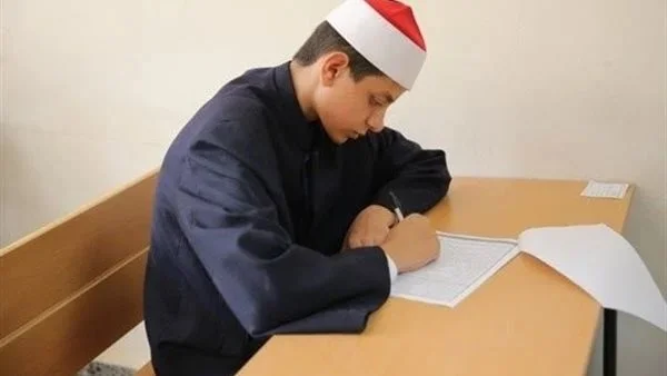 تداول امتحانات الفيزياء على "شاومينج" للثانوية الأزهرية