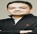 عزاء والد المنتج مصطفى العوضي في مسجد الشرطة بالشيخ زايد