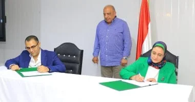توقيع عقد المنصة الرقمية للكهرباء بين نقل الكهرباء ونكسوس أنالاتيكا