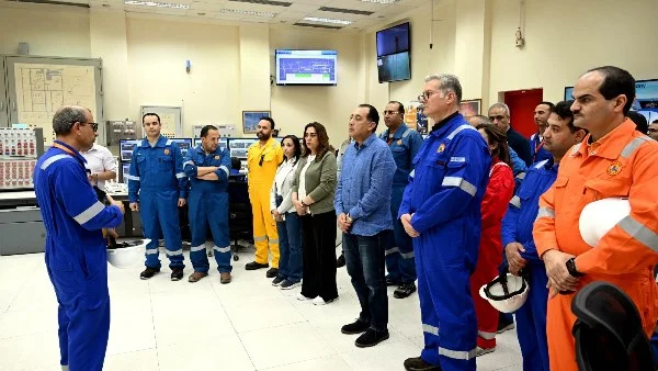 مدبولي يزور البحيرة ويؤكد دعم استثمارات البترول