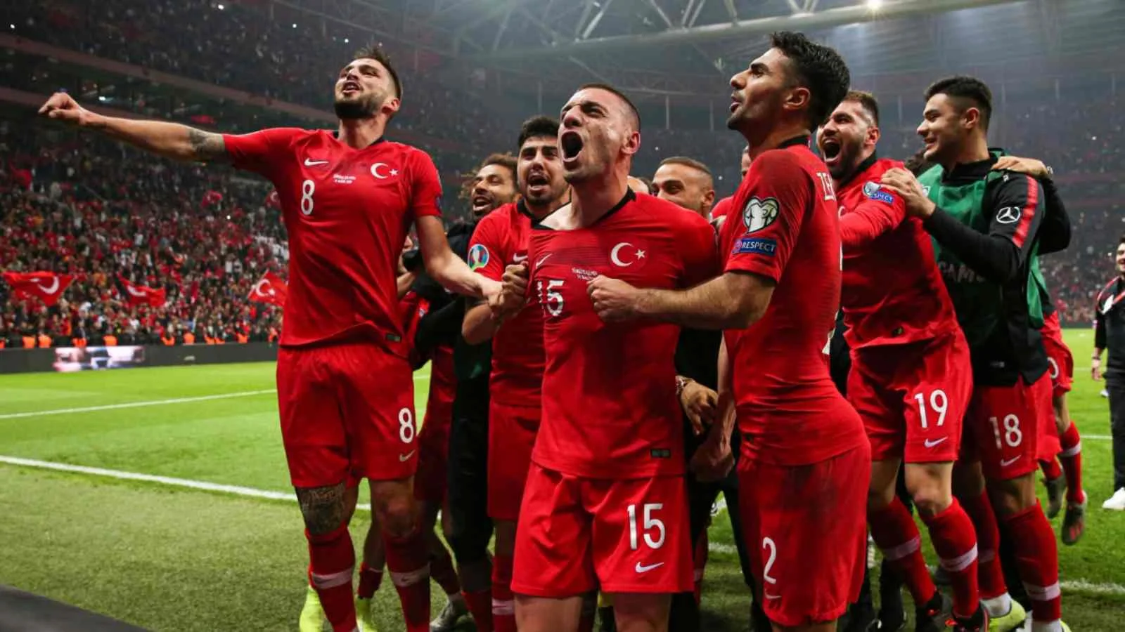 هجوم على لاعب تركي بسبب صورة مثيرة للجدل