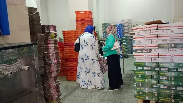 ضبط مصنع حلويات ومخزن سلع غذائية مخالف بشبين القناطر