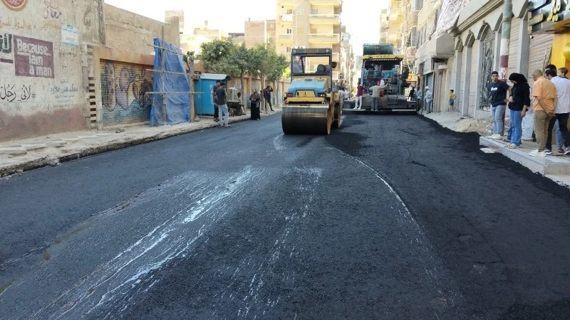 رصف شارع الفتح بفوه لتحسين البنية التحتية بكفر الشيخ