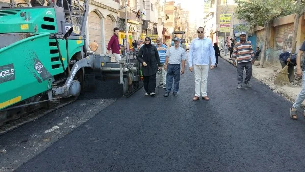 رصف شارع الفتح بفوه لتحسين البنية التحتية بكفرالشيخ