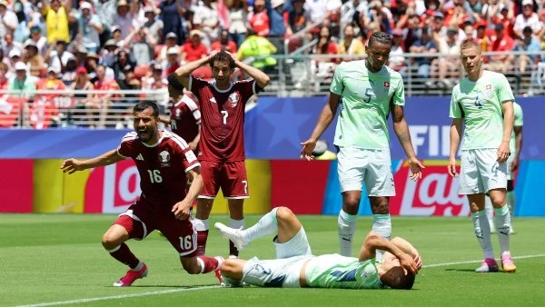 فيفا يوضح تفاصيل خلل الـ VAR في مباراة قطر وسويسرا