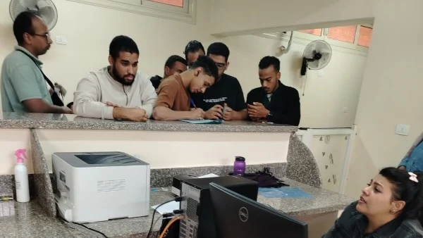 نجاح المركز البيومتري للأوراق الثبوتية بجامعة قنا