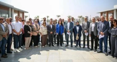 وزيرة الإسكان تتفقد مشروع "حدائق تلال الفسطاط"