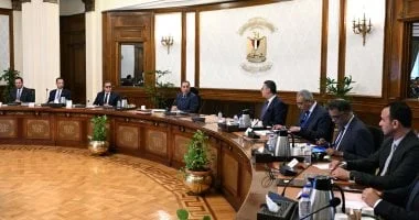 متابعة رئيس الوزراء لمشروع كارت الخدمات الحكومية الموحد