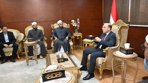 قوافل الأزهر تعزز الوعي في الغربية