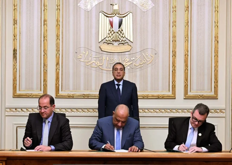توقيع بروتوكول لتمويل تطوير الشبكة القومية للكهرباء