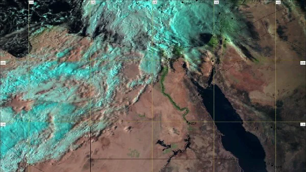 تحذيرات الأرصاد: طقس حار وشبورة غدًا في مصر