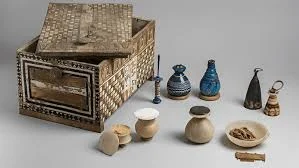 قدماء المصريين وابتكار مزيل العرق من لبان الدكر