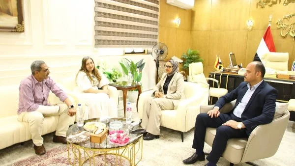 استقبال محافظ الوادي الجديد لوفد مركز المعلومات