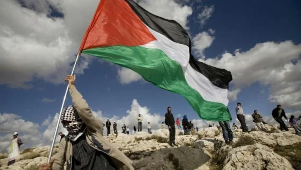 الخارجية الفلسطينية تدين اعتداءات المستوطنين في دير دبوان وبرقا