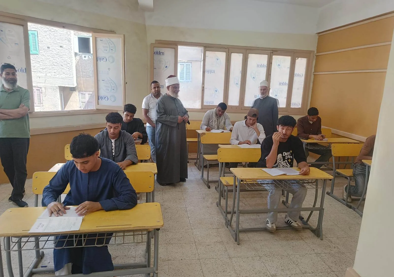 امتحانات الثانوية الأزهرية 2026: بدء امتحان الصرف للقسم العلمي