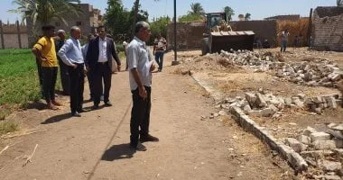 إزالة حالات بناء مخالف في جهينة سوهاج
