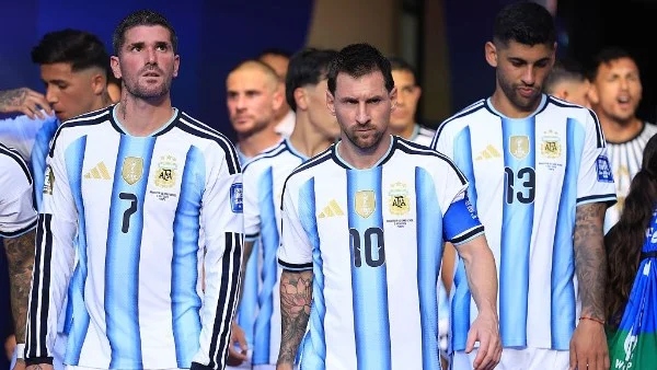 تحقيقات مع رئيس الاتحاد الأرجنتيني لكرة القدم بتهمة غسيل الأموال