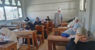 امتحانات الثانوية الأزهرية بسوهاج تسير بشكل هادئ ومنتظم
