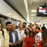 السفير البريطاني يزور مونوريل شرق النيل ويثني على النقل الذكي