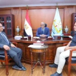 محافظ كفرالشيخ يناقش الموقف المالي للخطة الاستثمارية