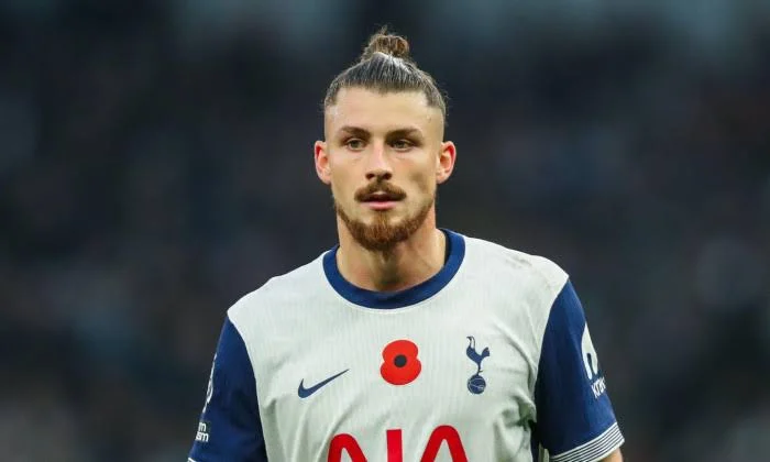 فيورنتينا يستعير دراجوسين من توتنهام هوتسبير