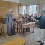 تفقد رئيس المنطقة الأزهرية بسوهاج لجان امتحانات الأدب