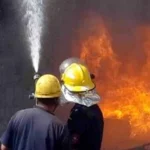 حريق كبير يلتهم مخزنًا بجوار نزلة الدائري بالقاهرة