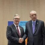 ستارمر يرفض هدية أردوغان في قمة الناتو
