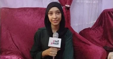 رحمة محمد تتصدر أوائل الدبلومات الفنية بالإسكندرية