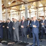 محافظ الجيزة يؤدي صلاة الجمعة في احتفالات عيد القاهرة