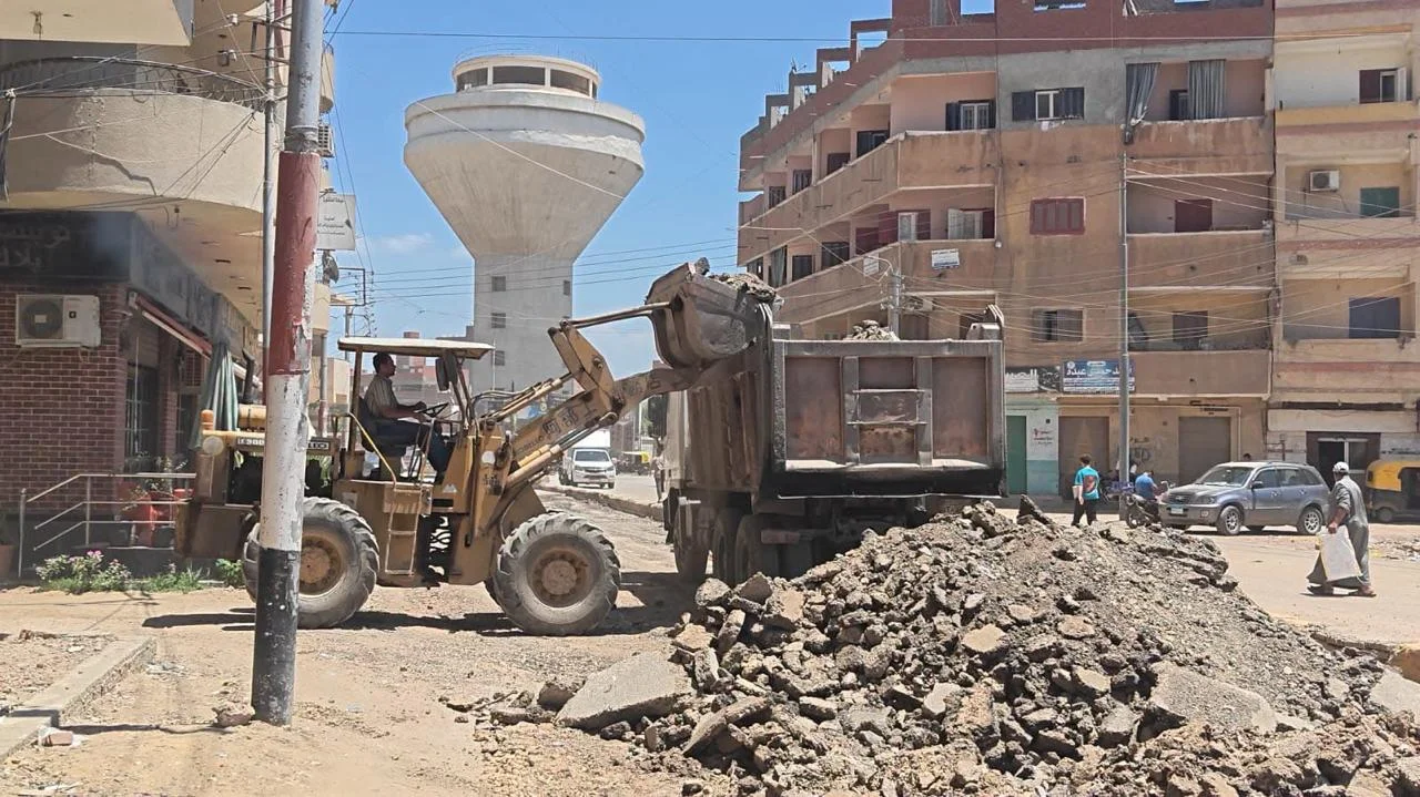 تطوير طريق قلين - دسوق لتحسين البنية التحتية في كفرالشيخ