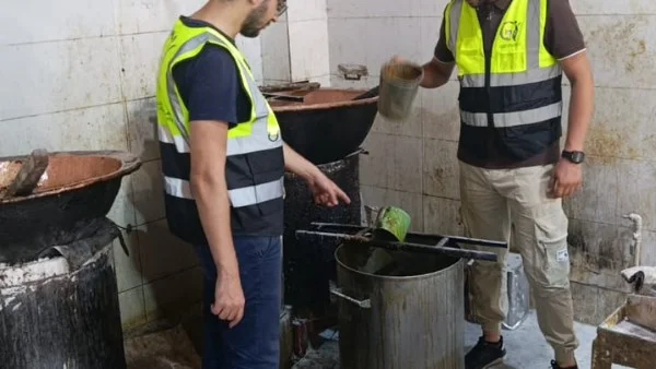 ضبط 800 كيلو حلوى مولد غير صالحة للاستهلاك في الغربية