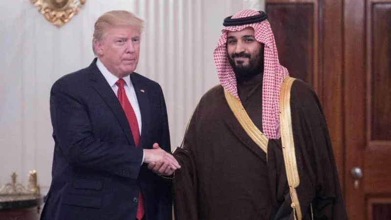 ولي العهد السعودي والرئيس الأمريكي يؤكدان على أمن الملاحة