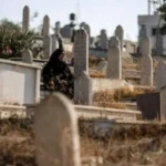 حكم الدعاء للميت عند القبر في الإسلام