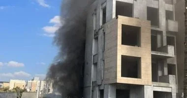 وفاة موظف بنكي بعد سقوطه هربًا من حريق في 6 أكتوبر