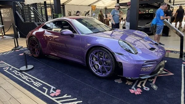 بورش تكشف عن أجمل سيارة 911 في تاريخها