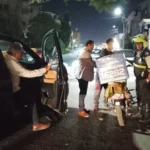 محافظ الدقهلية يضبط مخالفات مرورية ويلتزم بالقانون