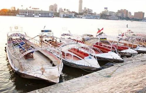 رفع إشغالات نهرية بكورنيش مصر القديمة