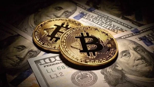 استقرار "بيتكوين" فوق 64 ألف دولار وسط تقلبات السوق