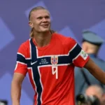 مدرب النرويج يوضح سبب استبدال هالاند أمام إنجلترا