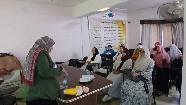 تدريب صيادلة دمياط حول الرضاعة الطبيعية