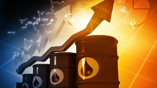 ارتفاع أسعار النفط 4% بعد الضربات الأمريكية على إيران