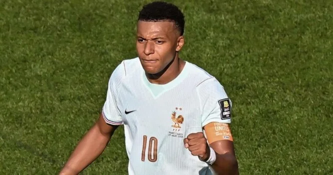 إيتو يدافع عن مبابي: تقدير فرنسا للاعب غير كافٍ