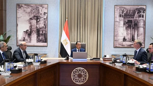 تنسيق وزاري لتحسين خدمات الطيران في مصر