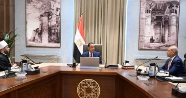متابعة مشروع إحياء قرافة السيوطي