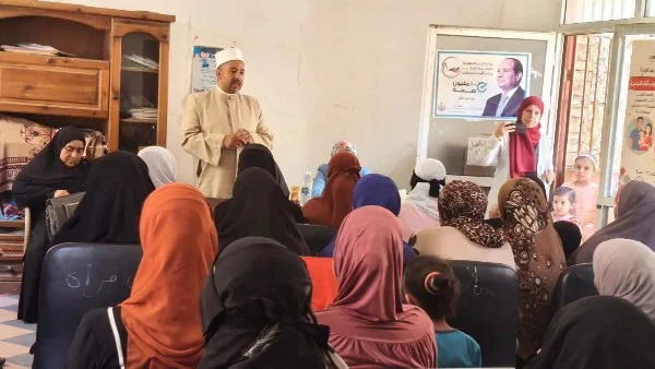 ندوة توعوية حول الصحة الإنجابية بسمسطا