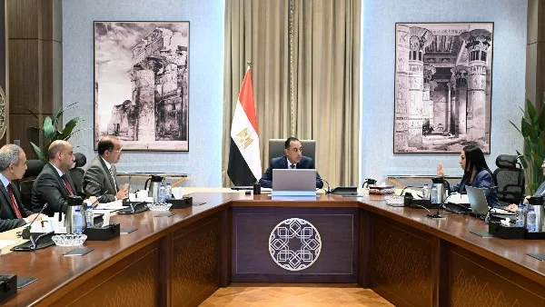 مدبولي يتفقد مشروعات العلمين والإنتاج الزراعي غداً
